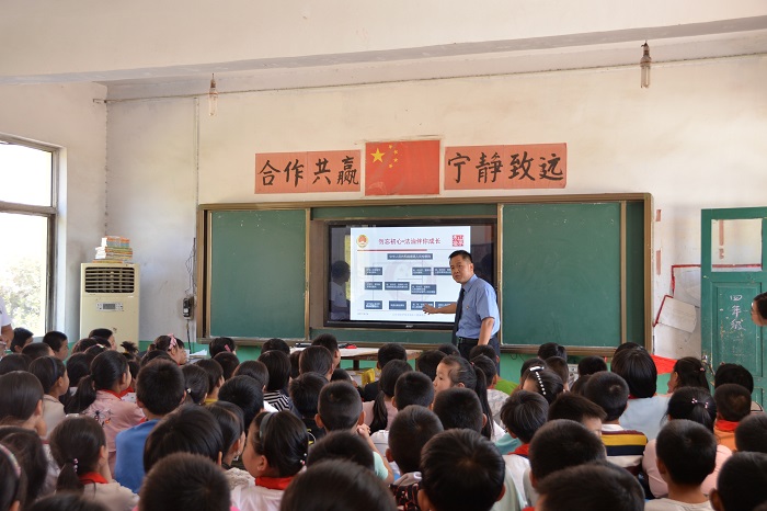 龙腾学校3.jpg